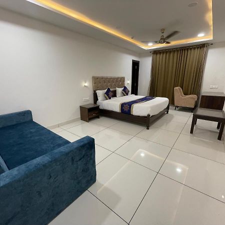 Clover Inn Udaipur Extérieur photo