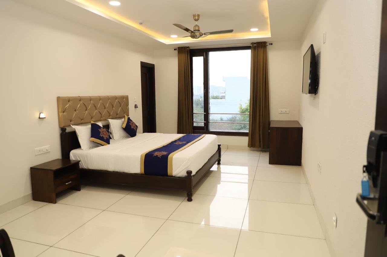 Clover Inn Udaipur Extérieur photo