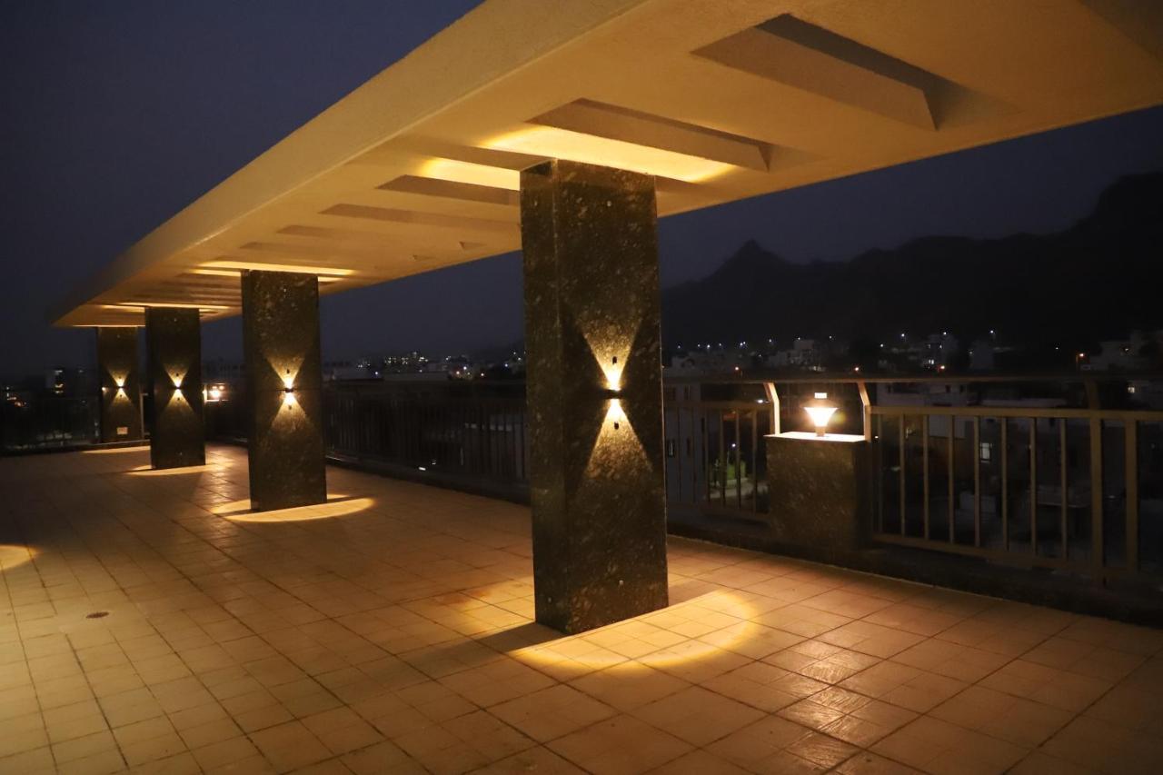 Clover Inn Udaipur Extérieur photo